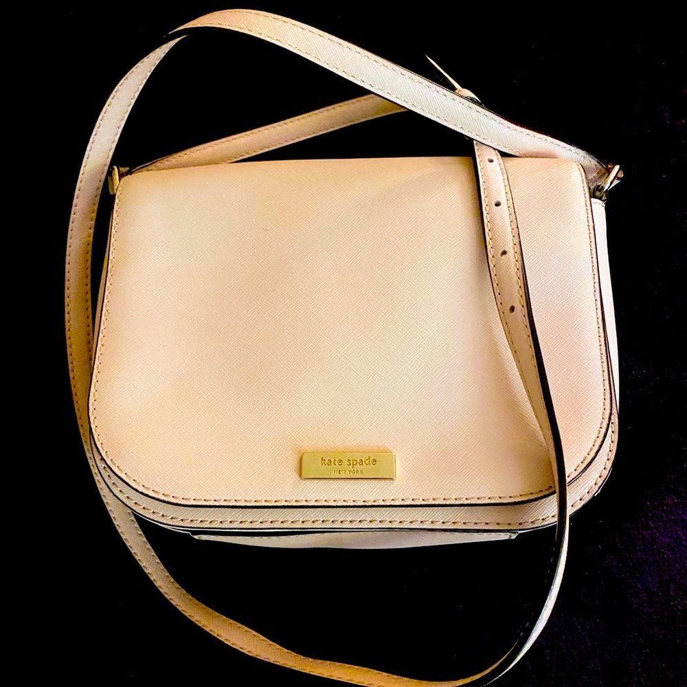 ♠️Kate Spade♠️New York Laurel Way Carsen Leather Crossbody Bag - Picture 1 of 7
